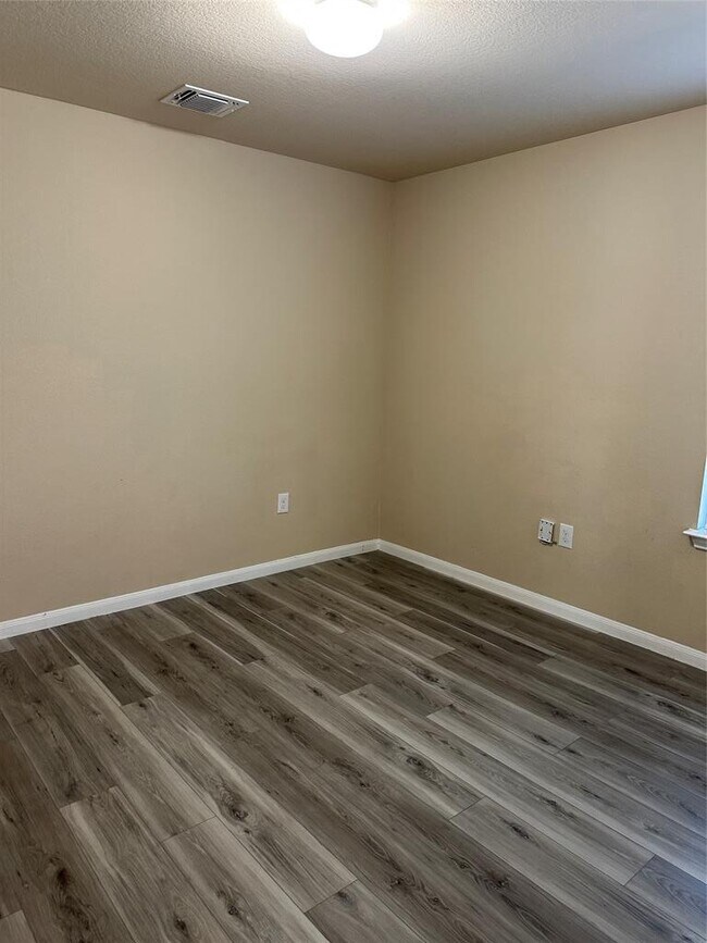 Building Photo - 3505 Stephans St