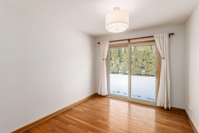 Building Photo - 724 Drummond Ct