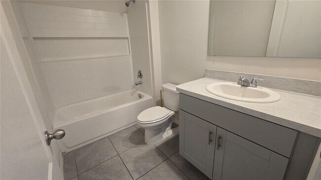 Building Photo - 3358 Summerdale Way