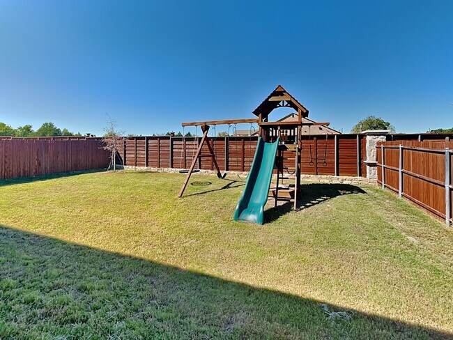 Building Photo - 116 Birch Frst Ln