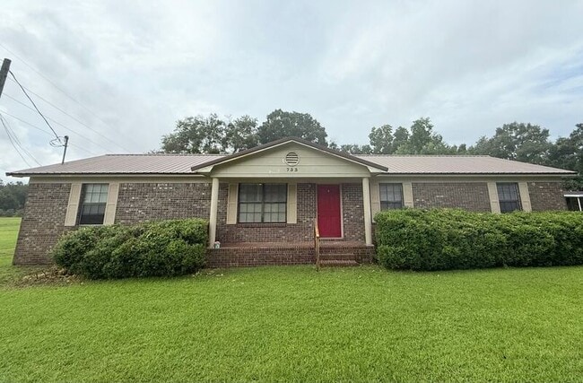 Primary Photo - 733 Neal Rd