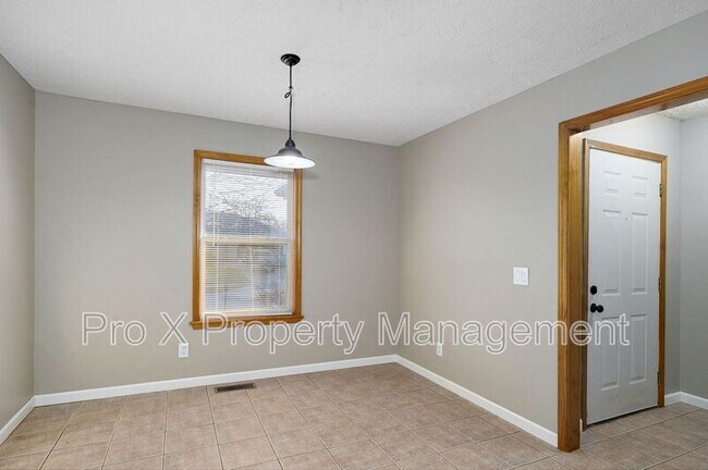 Building Photo - 4223 W Madison St