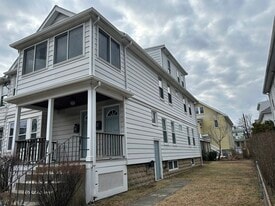 Building Photo - 182 Palmer St