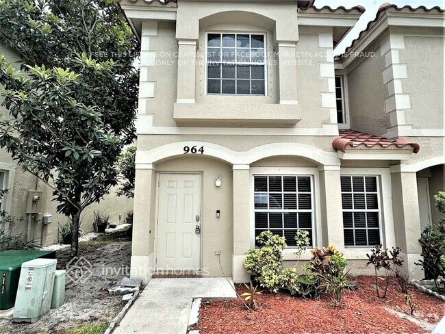 Building Photo - 964 Summit Lake Dr