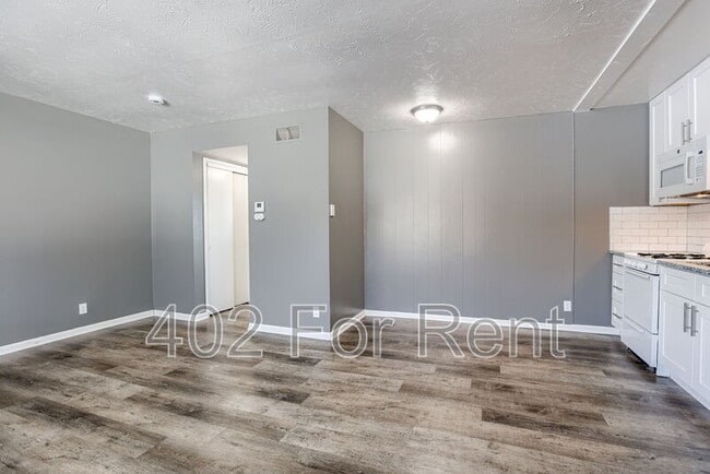 Building Photo - 1015 N 47th Ave