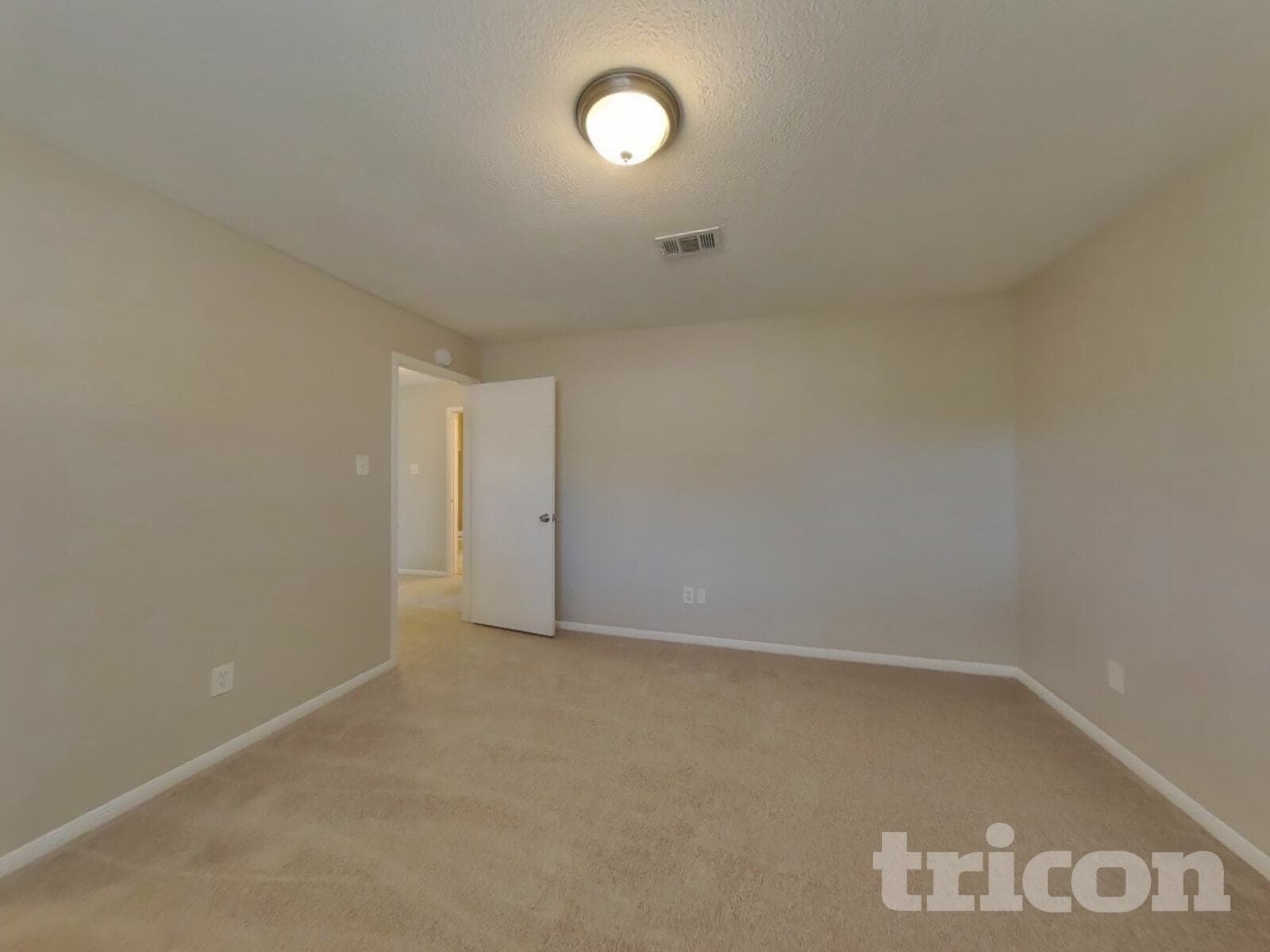 Building Photo - 5711 Kiowa Timbers Dr