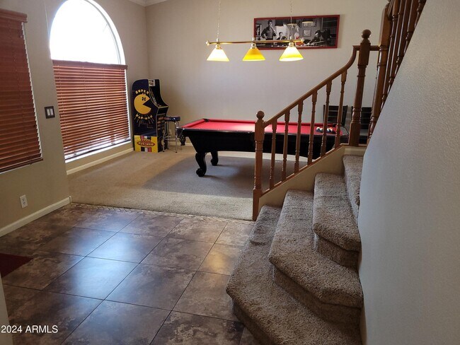 Building Photo - 8729 W Columbine Dr