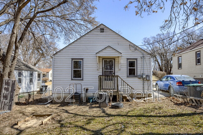 Building Photo - 3220 N 40th St