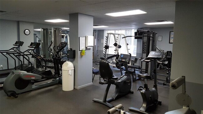 Building Photo - 3500 Galt Ocean Dr