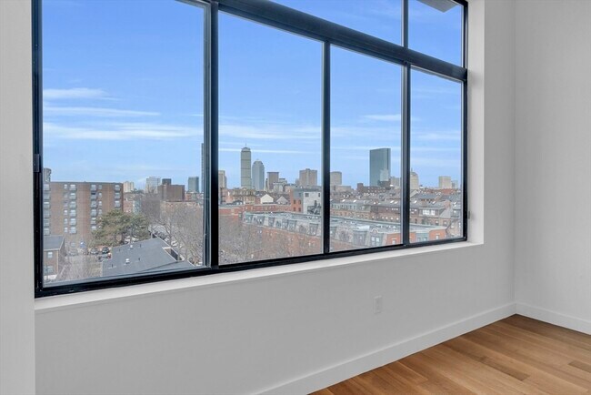 Building Photo - 70-72-72 Northampton St