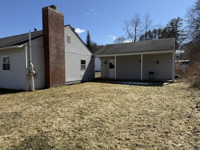 Building Photo - 43 Pleasant View St