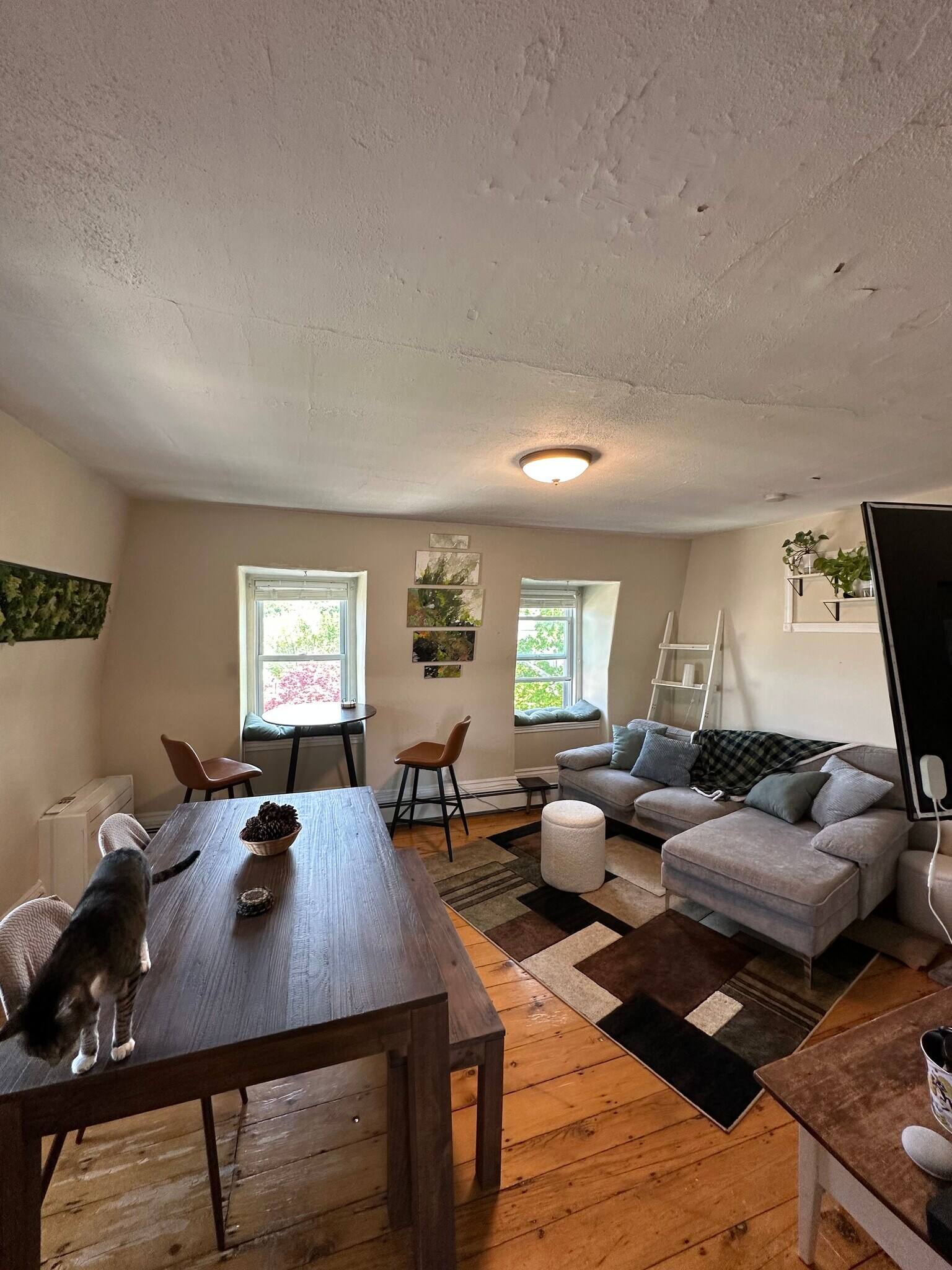 Building Photo - 282 Summer St