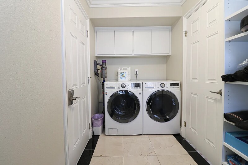 Building Photo - 11122 Blue Allium Ave