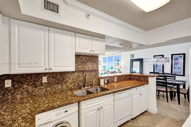 Building Photo - 2501 S Ocean Dr