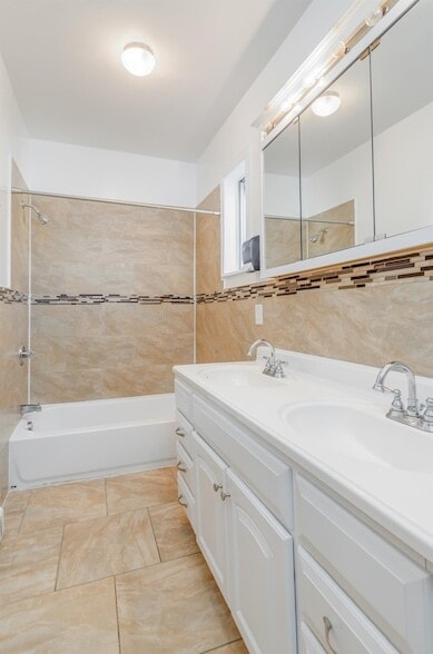 Building Photo - 396 Union St