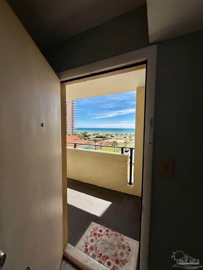 Building Photo - 900 Fort Pickens Rd