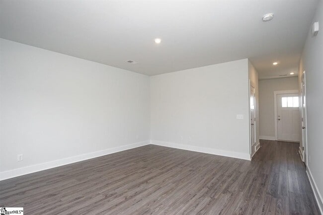 Building Photo - 9 Meteora Way