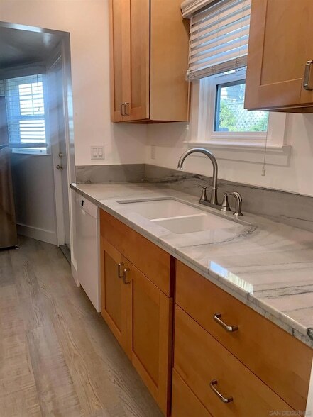 Building Photo - 7855 Exchange Pl