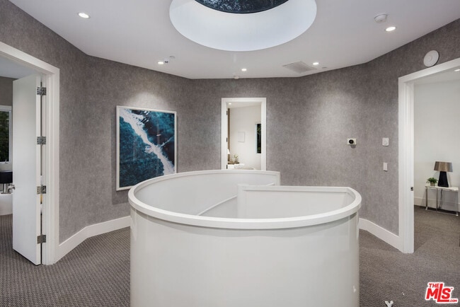 Building Photo - 2666 Hutton Dr