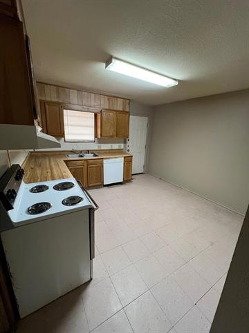 Building Photo - 3156 S 2nd St