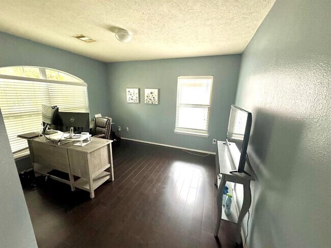 Building Photo - 17227 Bedford Pass Dr
