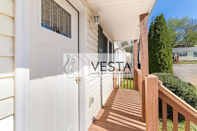 Building Photo - 16 Fortunate Dr