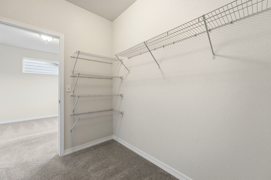 Building Photo - 7421 Marbled Wood Pt