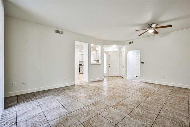 Building Photo - 5155 W Tropicana Ave