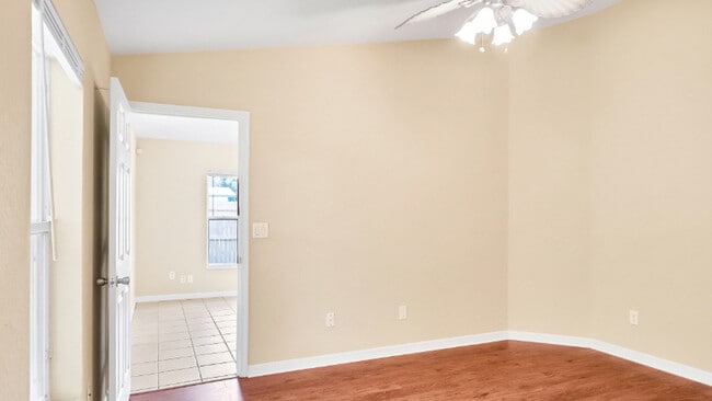 Building Photo - 720 Florence St