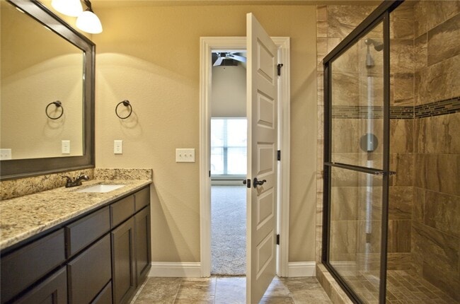 Building Photo - 3210 SW Stonepoint Ave