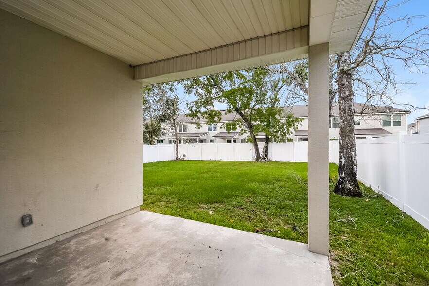 Building Photo - 3949 Leatherwood Dr