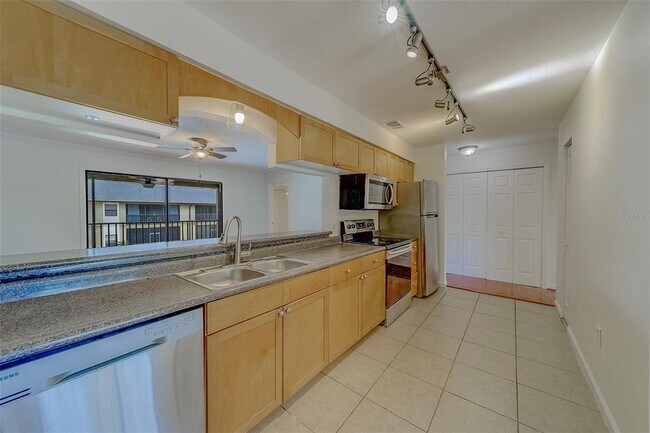 Building Photo - 10195 Sailwinds Blvd N