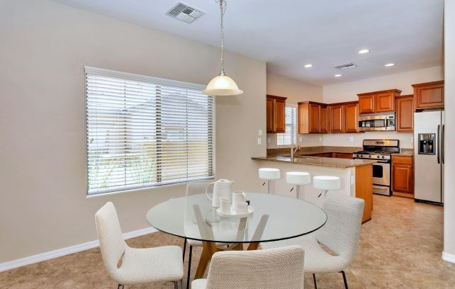 Building Photo - "Spacious 4-Bed Townhouse Oasis in Anthem – Modern Comfort Awaits!"