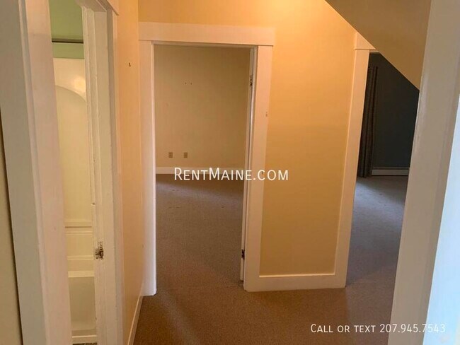 Building Photo - 94 Western Ave