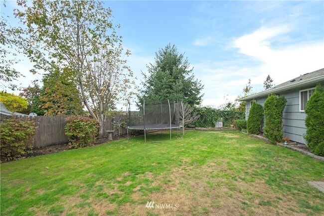 Building Photo - 3 bed/2 ba House in University Place