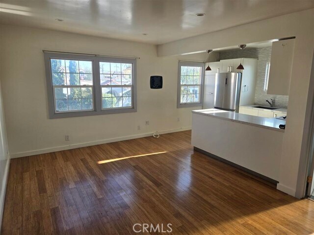 Building Photo - 213 Covina Ave