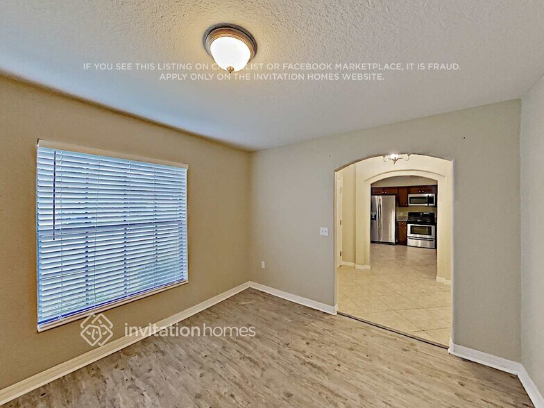 Building Photo - 5193 Ashwood Dr