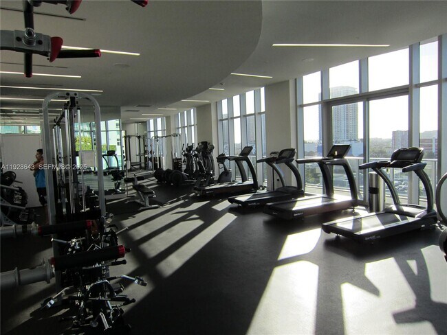 Building Photo - 488 NE 18th St