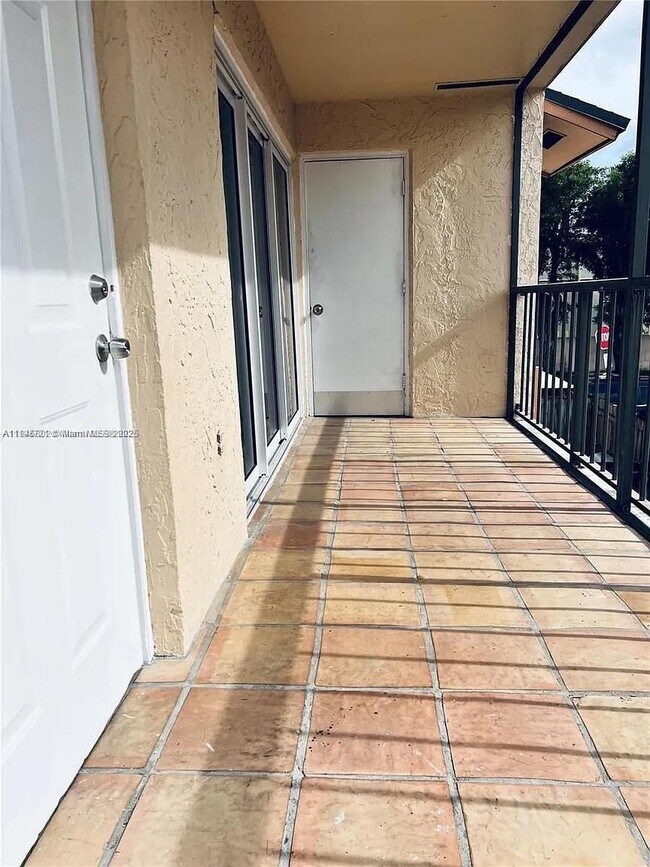 Building Photo - 15617 SW 86th Terrace