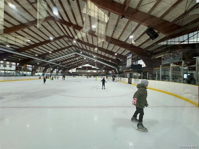 Building Photo - 32 Berkshire Rd