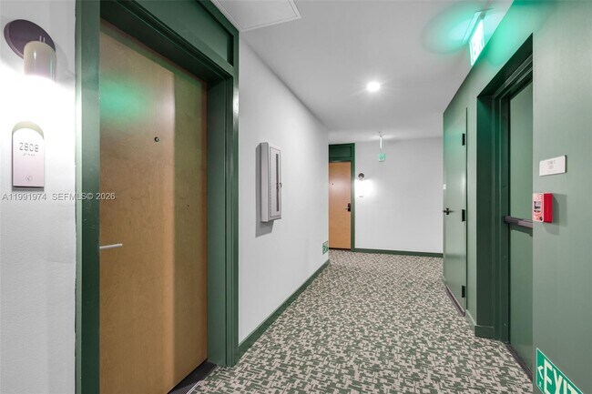 Building Photo - 11 NE 6th St