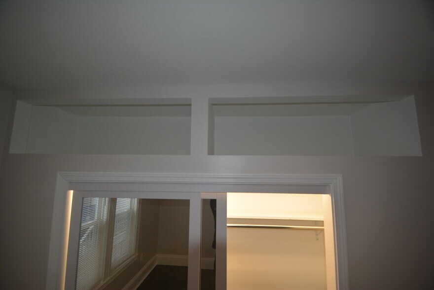 Building Photo - 31 Claybourne St