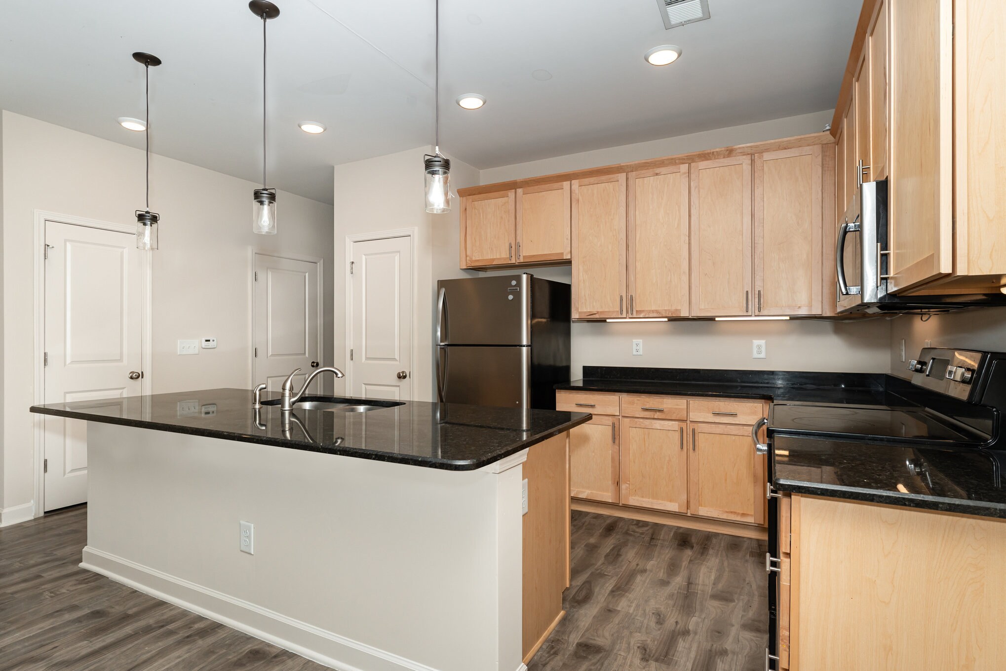 Building Photo - 1915 Fleming Rd