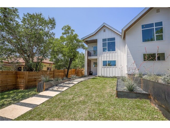 Building Photo - 1902 New York Ave