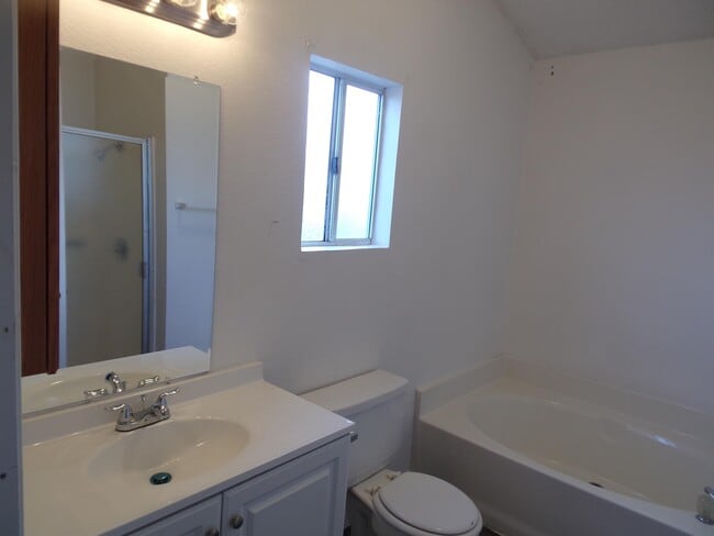 Building Photo - 21782 Wisteria St