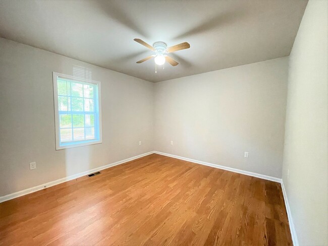 Building Photo - South Hill Rancher For Rent