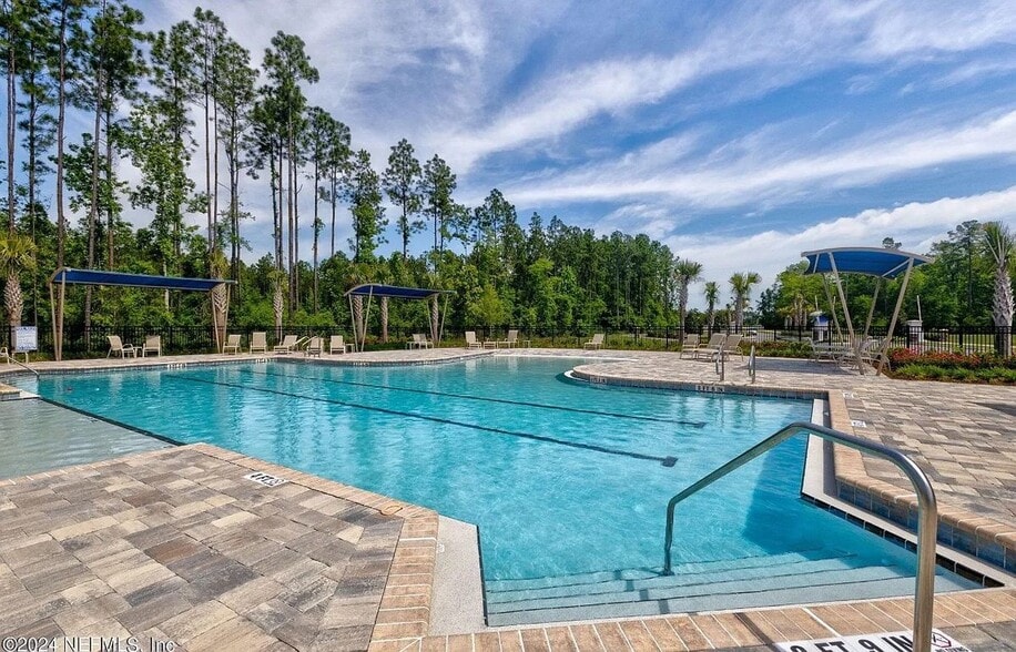 Building Photo - 600 Coastline Wy