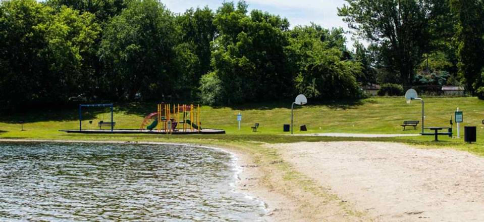 Building Photo - 49477 Au Lac Dr E