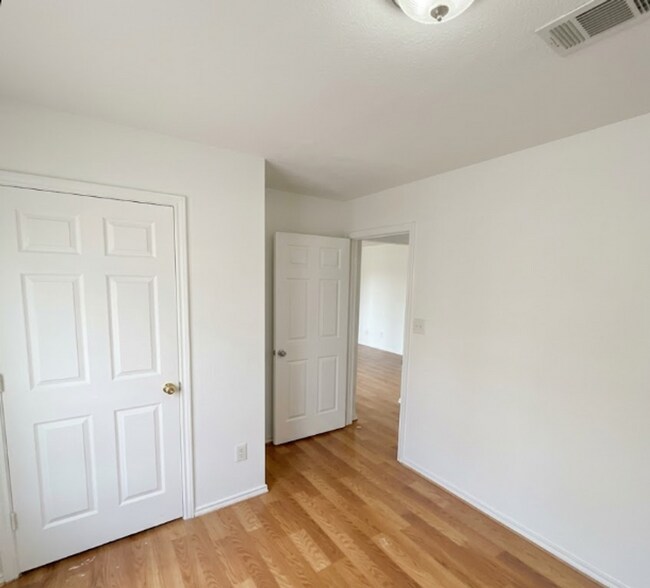 Building Photo - 3414 Cantabrian Dr