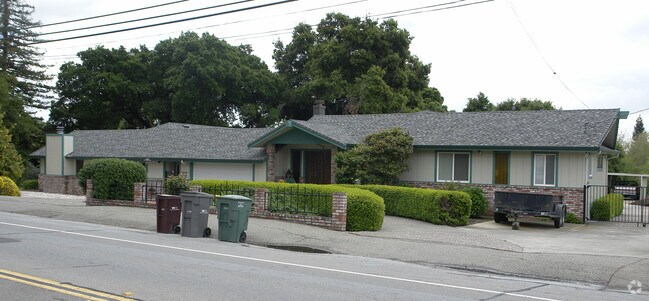 Primary Photo - 4345 Heyer Ave